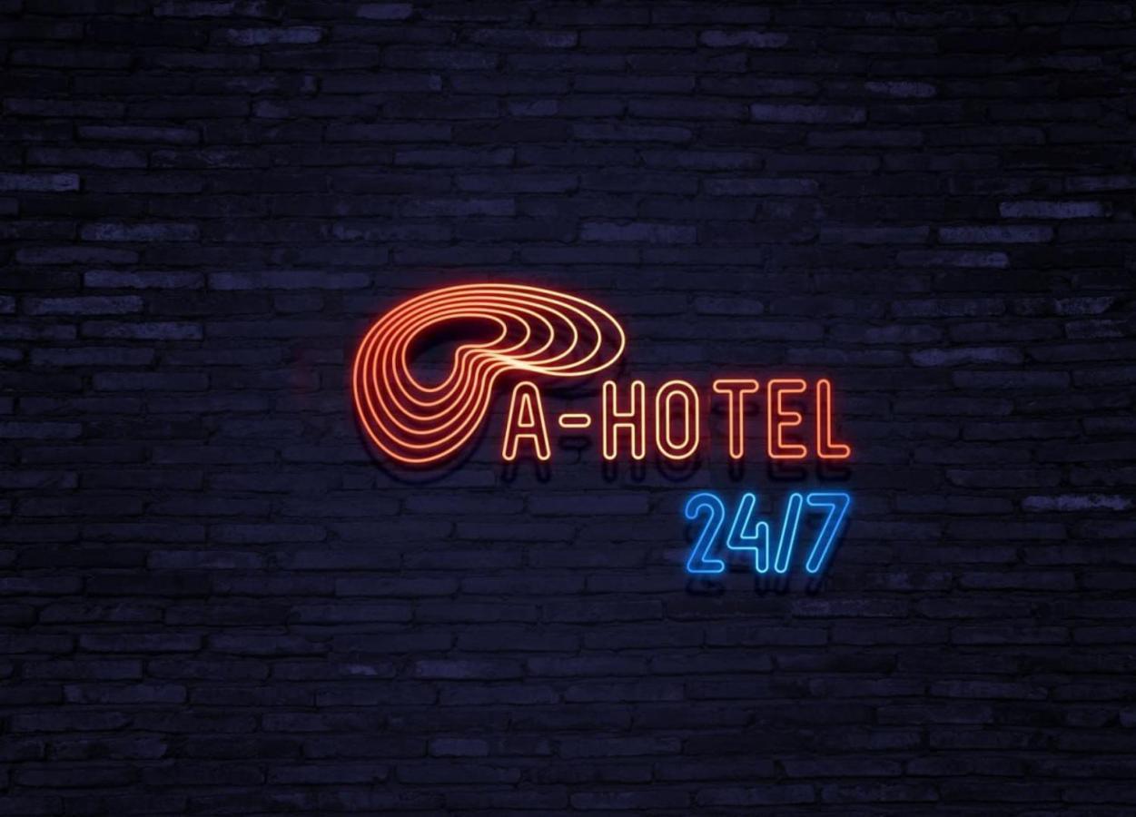 Campus Community A-Hotel Kiev Esterno foto