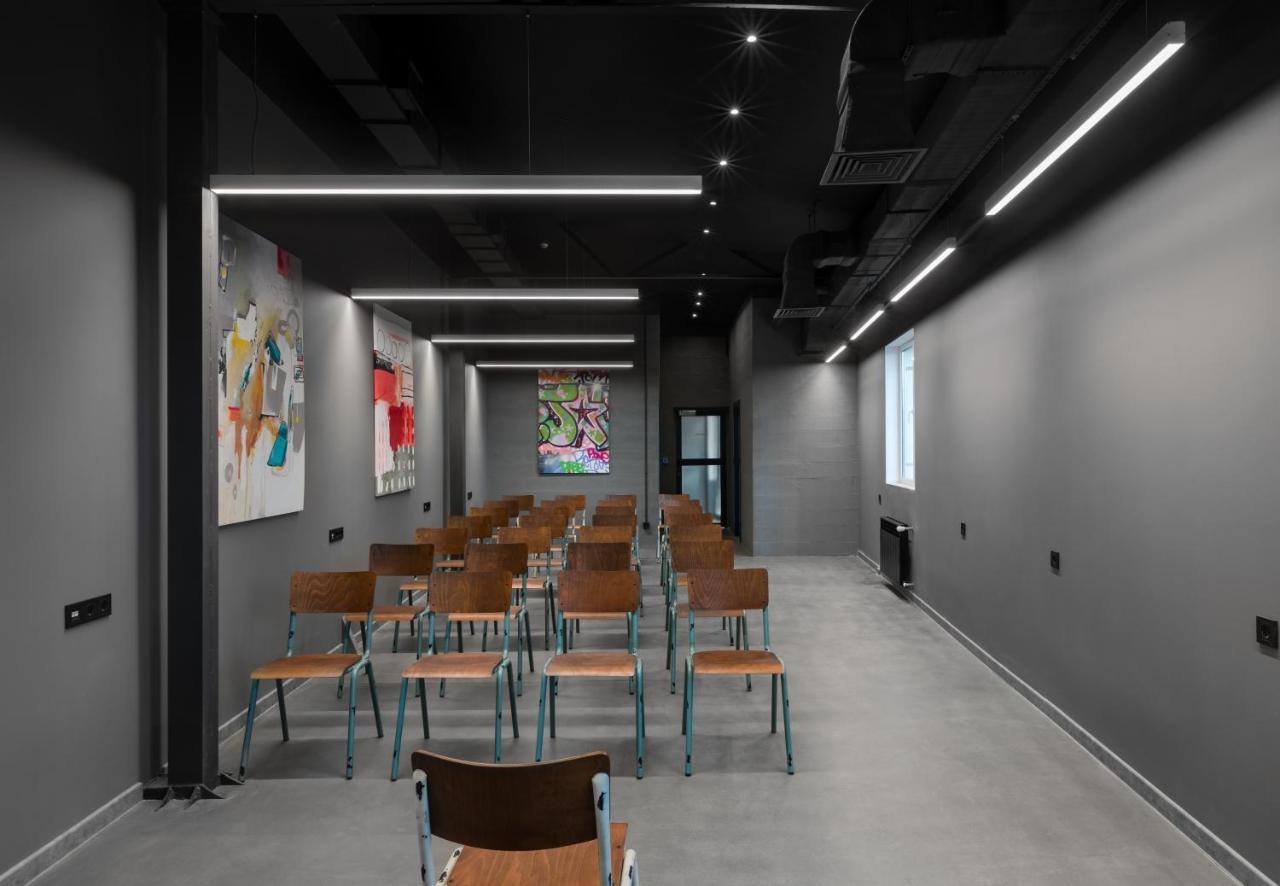Campus Community A-Hotel Kiev Esterno foto